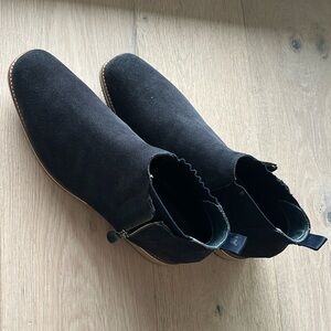 Black Thomas & Vine Suede Zip Ankle Boot, Size 12